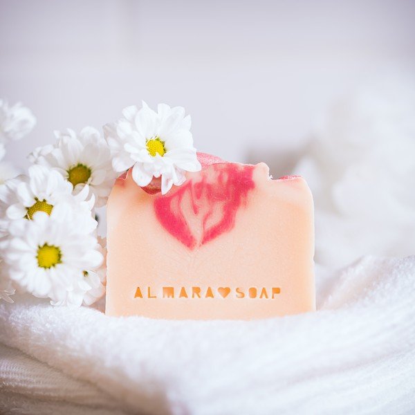Ръчно изработен сапун Opojný zimolez - Almara Soap-image-1
