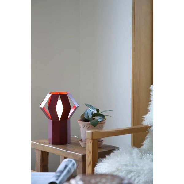 Червена метална настолна лампа с метален абажур (височина 27 cm) Octa – Markslöjd-image-1