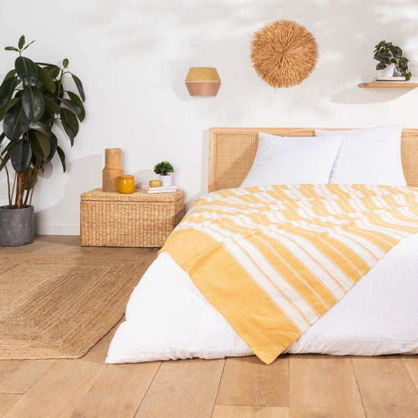 Жълто покривало за легло 220x240 cm Abby – douceur d'intérieur