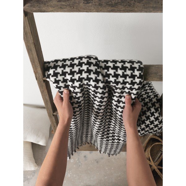 Черно-бяло каре с десен на петел , 140 x 180 cm Pearls - Euromant-image-1