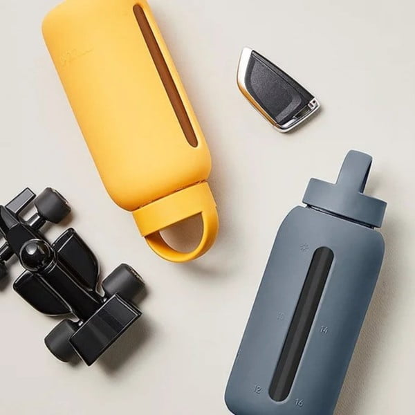 Тъмносива бутилка за пътуване  720 ml Smoke Grey – Muuki-image-1