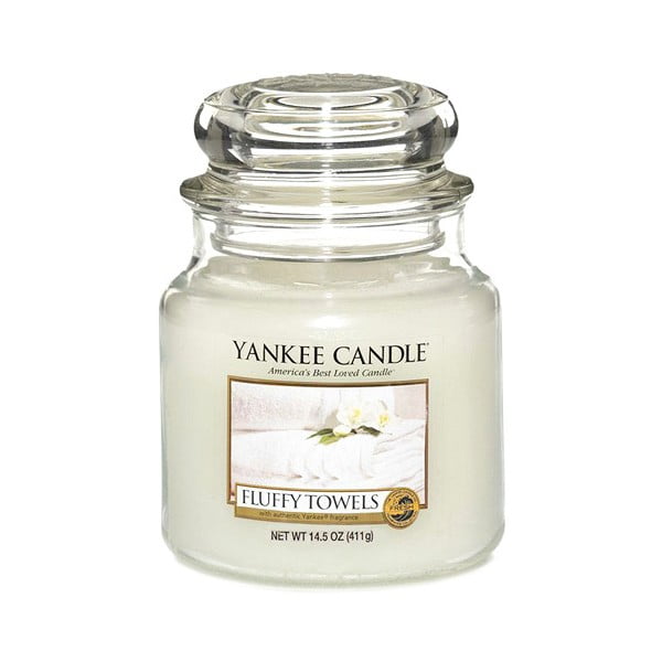 Ароматизирана свещ Fluffy Towels, време на горене 65 - 90 часа - Yankee Candle