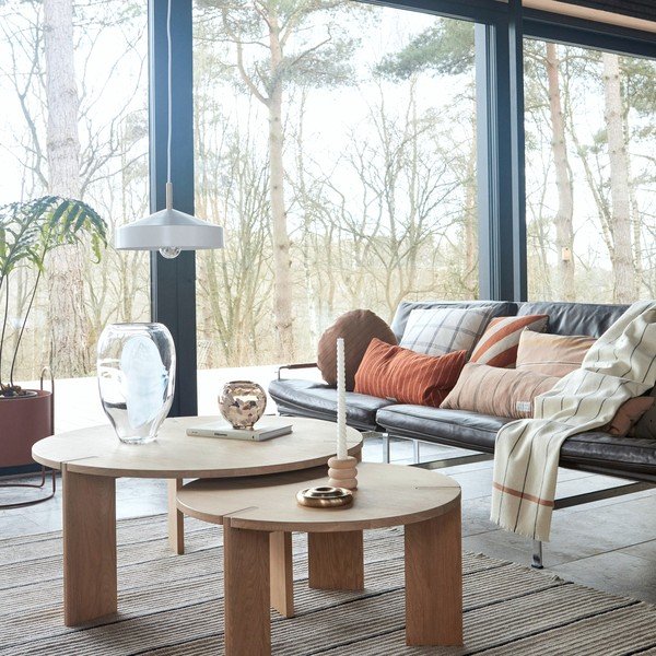 Кръгла масичка за кафе от масивен дъб в естествен цвят ø 65 cm Oy – OYOY Living Design-image-1