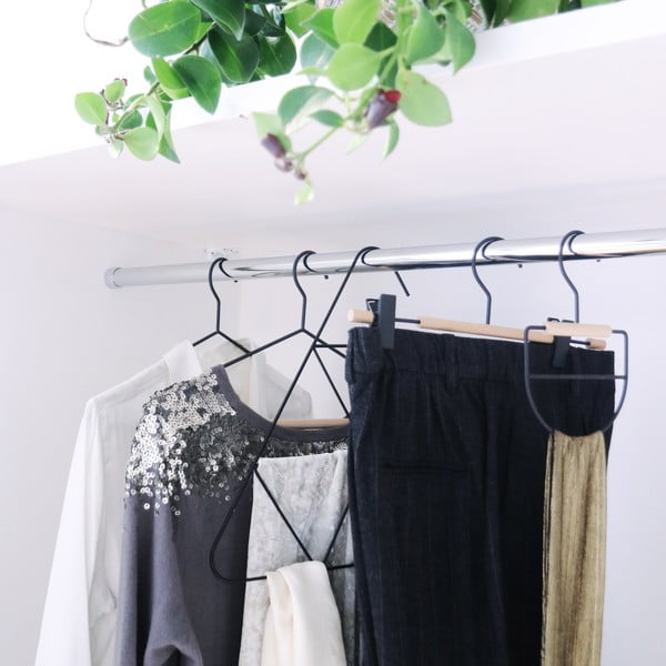 Комплект от 2 черни закачалки за дрехи с дървени детайли Матирани - Compactor-image-4