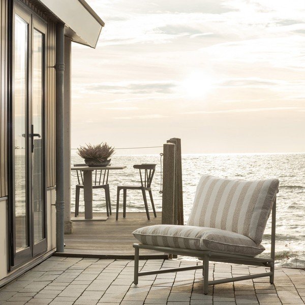 Бежов градински стол метален/подплатен Elvo – WOOOD-image-1