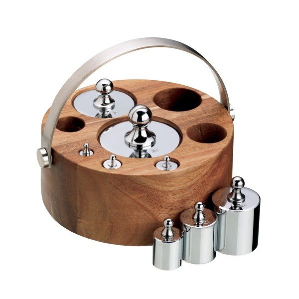 Set 8 závaží na váhu a stojan z akáciového dřeva Kitchen Craft Natural Elements