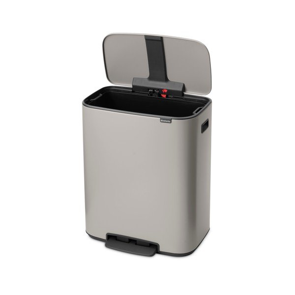 Светлосиво стоманено кошче за боклук с педал 60 l Bo – Brabantia