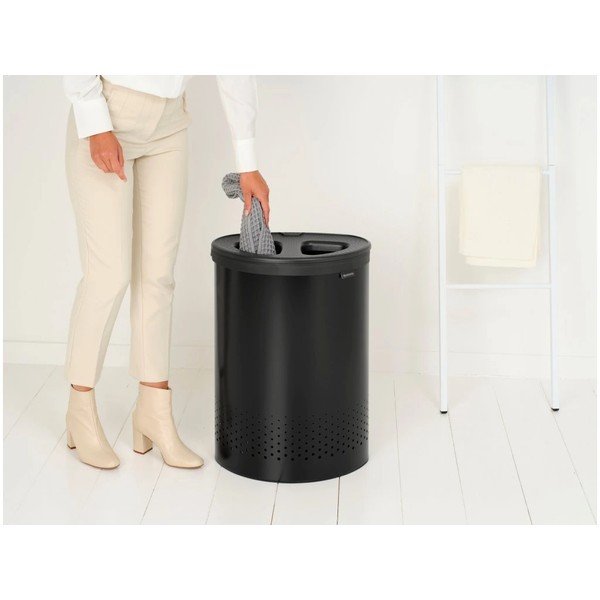 Матово-черен метален кош за пране 55 l Selector – Brabantia-image-1