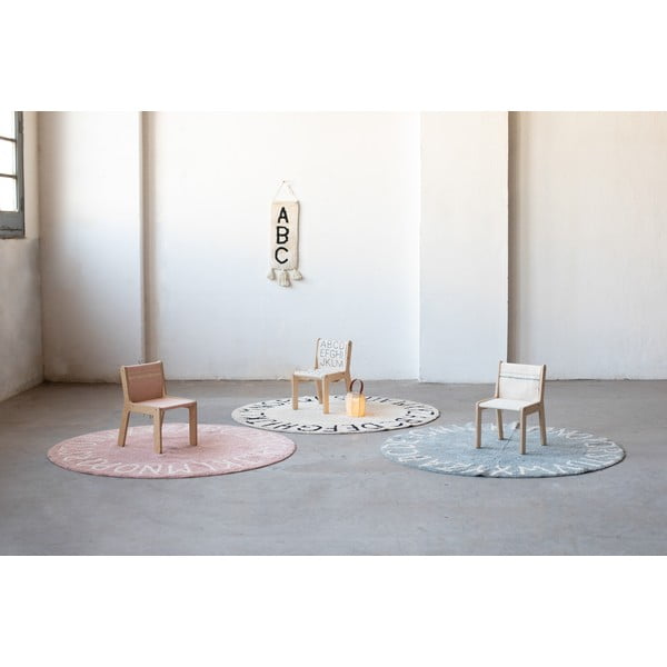 Светлосин ръчно изработен памучен детски килим подходящ за пране ø150 cm ABC Vintage Blue – Lorena Canals-image-4