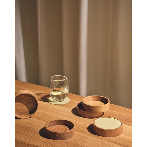 Декоративна дървена кутия за съхранение в естествен цвят ø 11x3 cm Circle S – LIND DNA-image-1