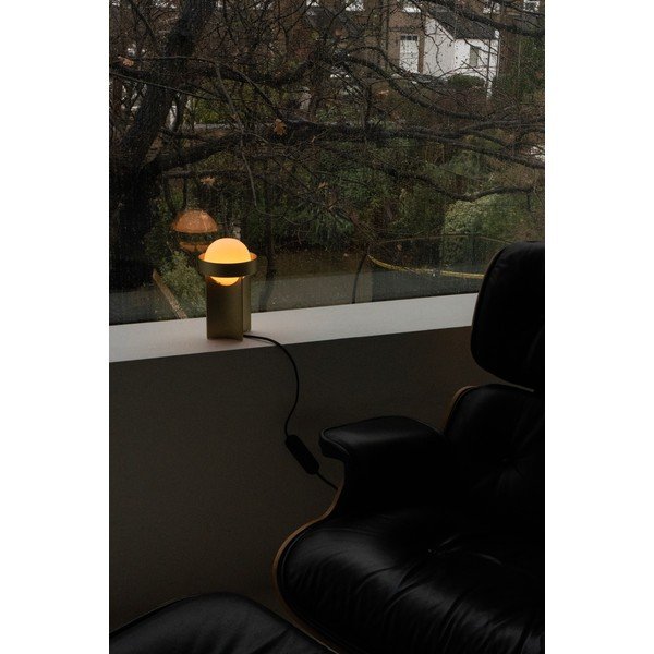 Затъмняваща се настолна лампа в златист цвят със стъклен абажур (височина 22 cm) Loop – tala-image-4