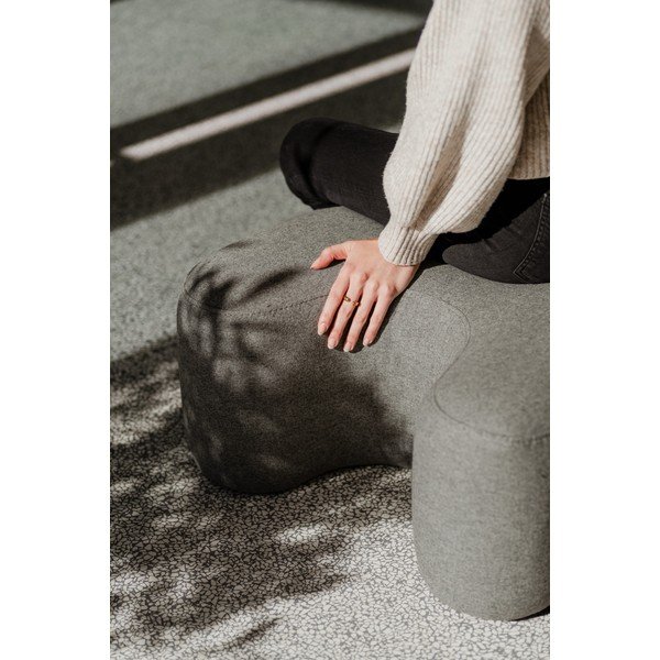 Сива вълнена табуретка Ü – noo.ma-image-2