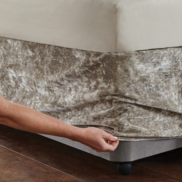 Бежово еластично покритие за рамка на легло 137x198 cm Crushed Velvet – Catherine Lansfield-image-1