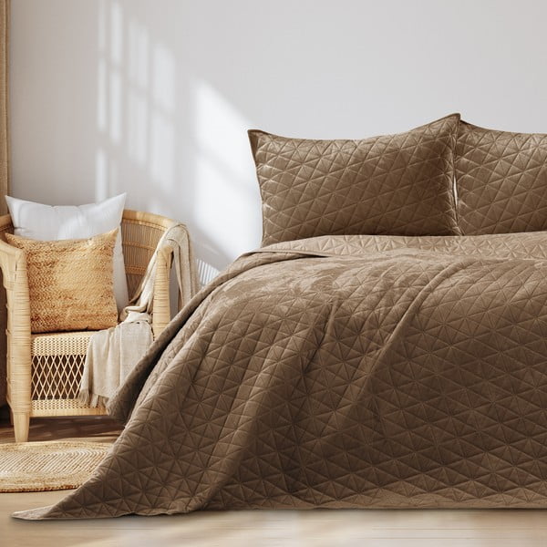 Светлокафяво капитонирано покривало за легло 240x260 cm Laila – Restilo-image-1
