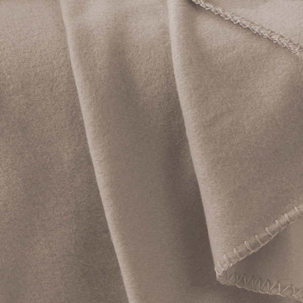 Светлокафяво одеяло от флийс 125x150 cm Milou – douceur d'intérieur-image-1