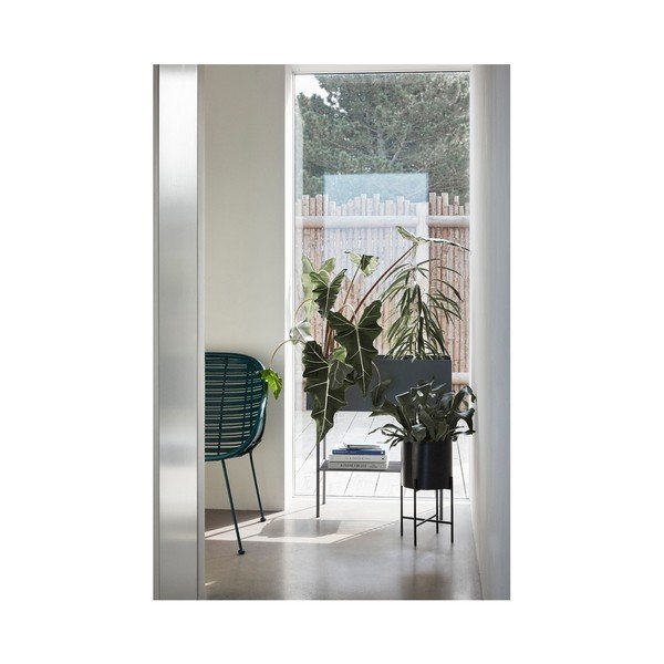 Комплект от 2 черни железни саксии върху постаменти Haggo Airy - Hübsch-image-3