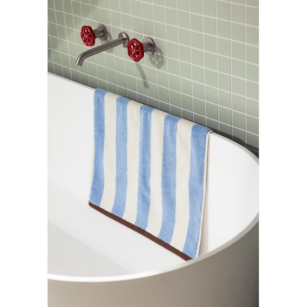 Син текстилен килим за баня 50x80 cm Gobo – noo.ma-image-1