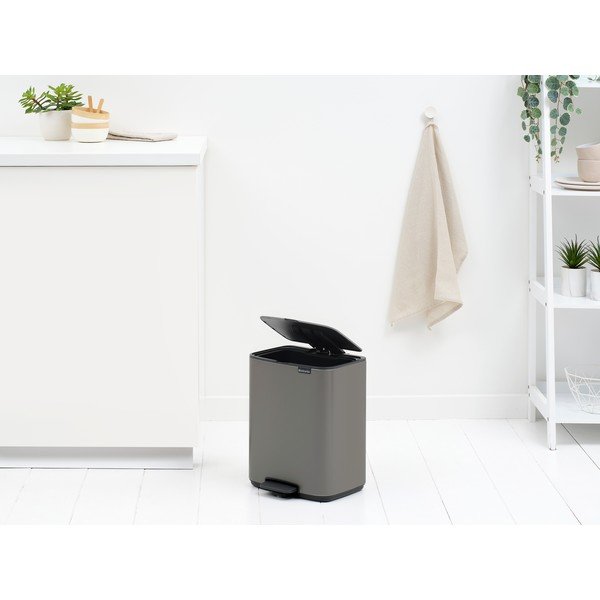 Сиво стоманено кошче за боклук с педал 12 l Bo – Brabantia-image-1