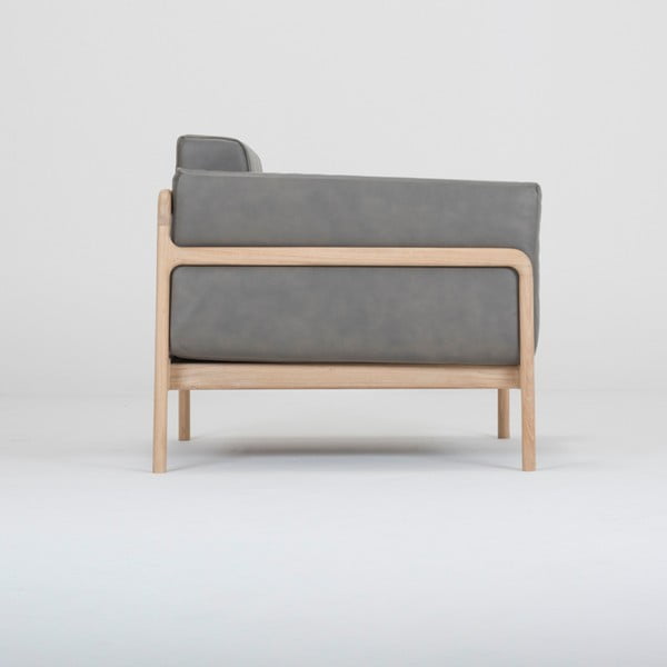 Тъмно сив фотьойл от биволска кожа с масивна дъбова конструкция Fawn - Gazzda-image-3