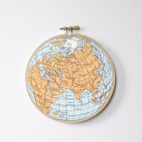 Декорация за стена Обръч за бродерия Карта на света, ⌀ 27 cm - Little Nice Things