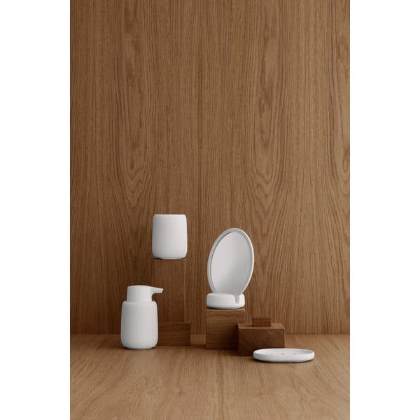 Бяла керамична чаша за четки за зъби, обем 0,3 л - Blomus-image-2