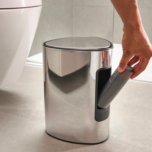 Пластмасово кошче за боклук с педал в сребрист цвят 5 l Luxe – Joseph Joseph-image-1