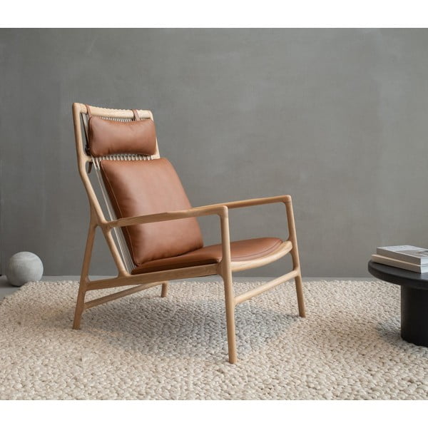 Фотьойл с масивна дъбова конструкция и седалка от коняковокафява биволска кожа Dedo - Gazzda-image-2