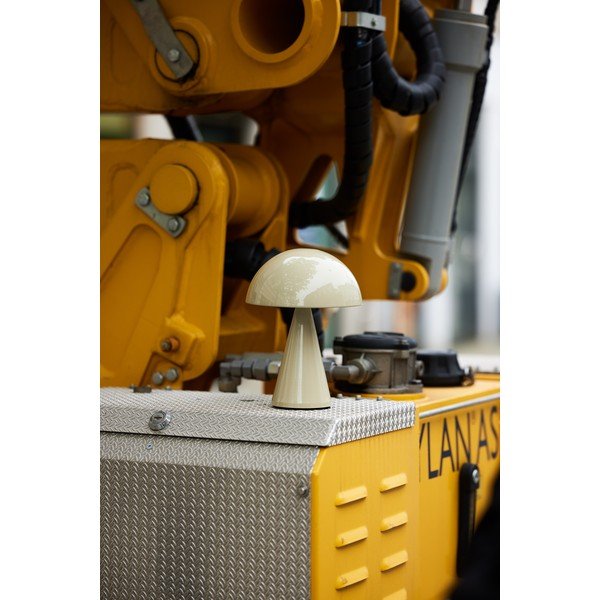 Кремава LED затъмняваща се настолна лампа (височина 20 cm) Mush – Hübsch-image-2