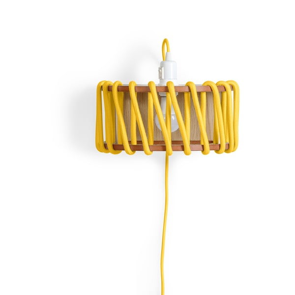 Жълта стенна лампа с дървена конструкция, дължина 30 cm Macaron - EMKO
