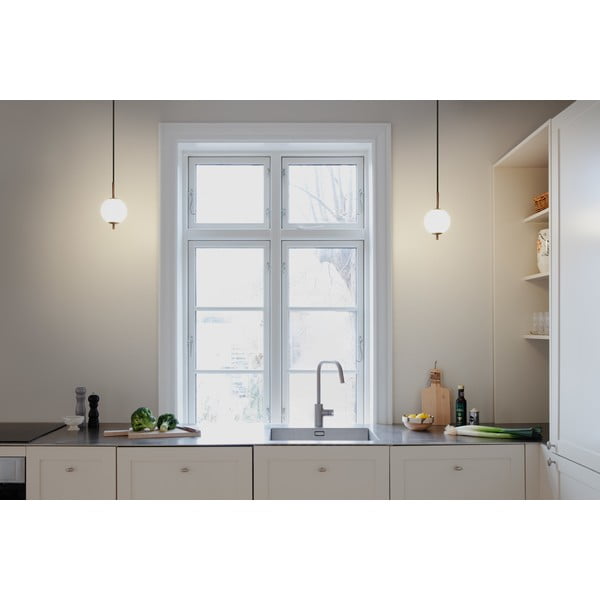 Метално LED висящо осветително тяло в месингов цвят със стъклен абажур ø 12 cm Audrey – UMAGE-image-1