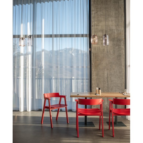 Червен  трапезен стол с подлакътници от масивен дъб Flip – Gazzda-image-3