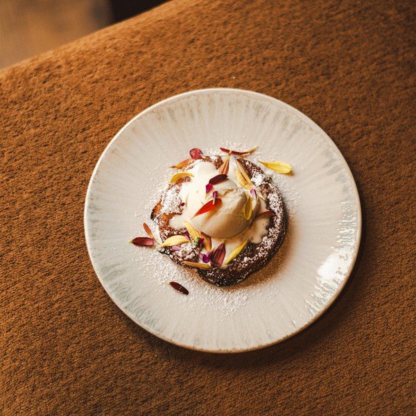 Светлосива десертна порцеланова чиния ø 21 cm Nuance – BonBistro-image-2