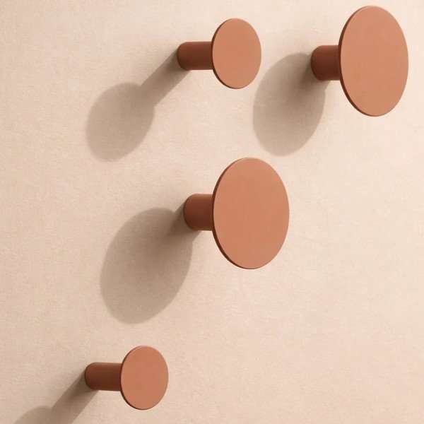 Кафяви стенни комплект куки 4 бр. Ponto – Blomus-image-1