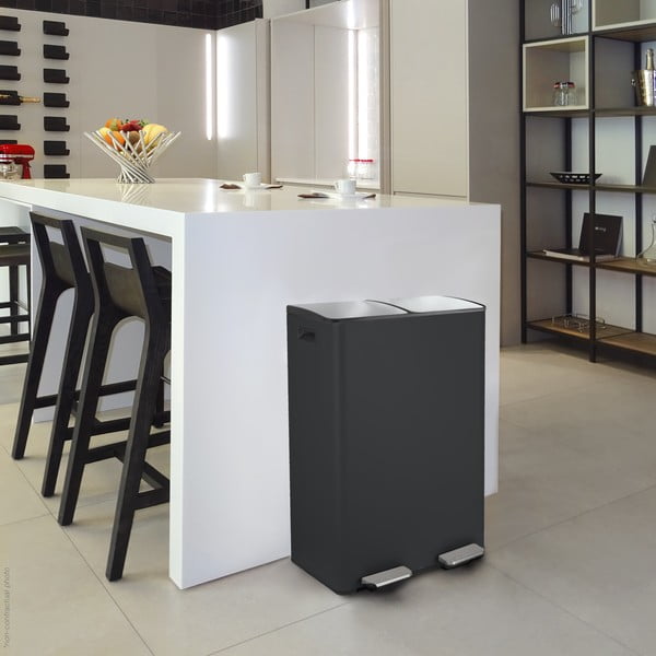 Матово черно стоманено кошче за боклук 2x30 l за рециклиране с педал   Aliya – Spirella-image-1