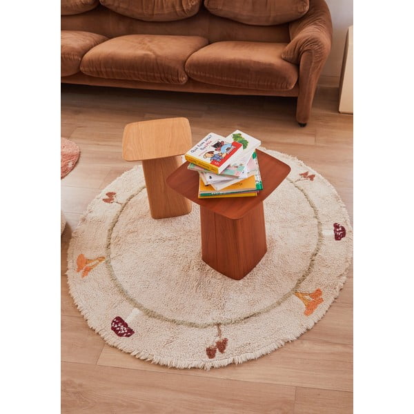 Бежов ръчно изработен памучен детски килим подходящ за пране ø140 cm Chanterelle – Lorena Canals-image-1