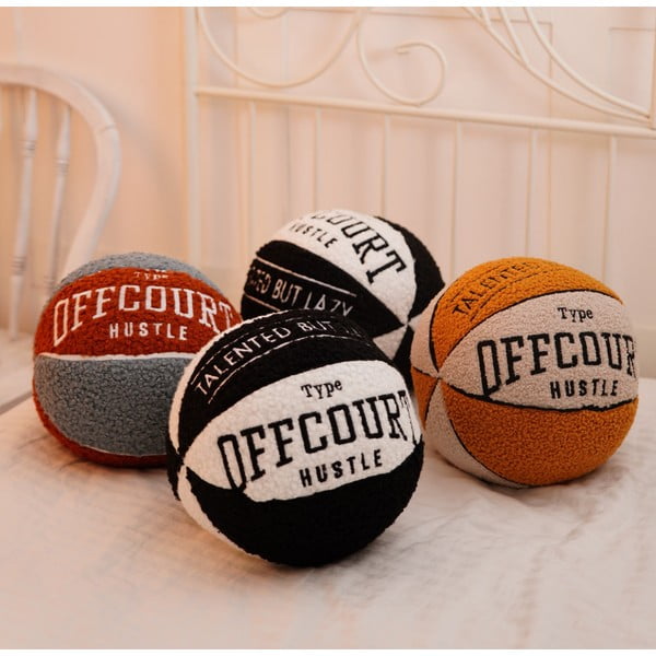 Декоративна възглавница от букле ø 25 cm Basketball – Mioli Decor-image-1