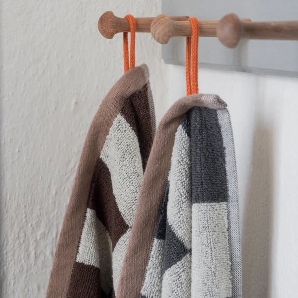 Кафява кърпа от органичен памук от тери 50x90 cm Retro – Mette Ditmer Denmark-image-2