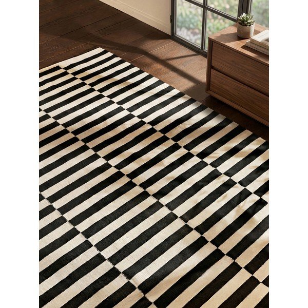 Черно-бял двустранен ръчно изработен вълнен килим 200x300 cm Donna – Hanse Home-image-3