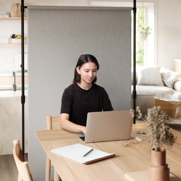 Матово черно стоманена разделителна рамка за завеса Anywhere – Umbra-image-4