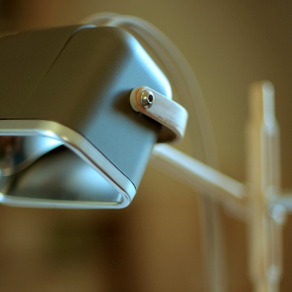 Stolní lampa Mob Wood, šedá-image-1