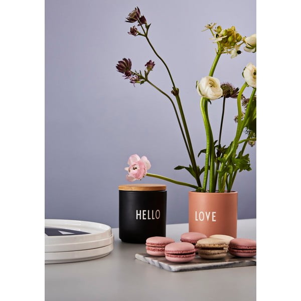 Черна порцеланова чаша 300 ml Hello - Design Letters-image-1