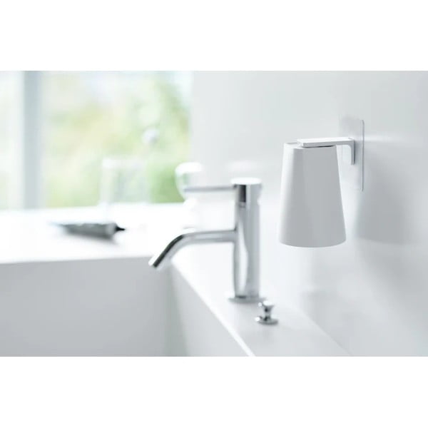 Бял пластмасов държач за чаша Film Hook – YAMAZAKI-image-1