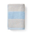 Светлосиньо-бежова кърпа за баня от органичен памук 70x140 cm Check - JUNA