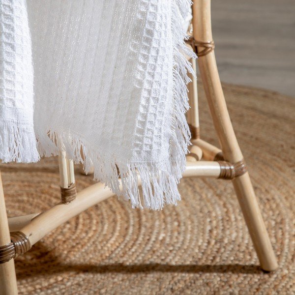 Бяло покривало за легло от рециклиран памук 260x280 cm Honeycomb – Ixia-image-1