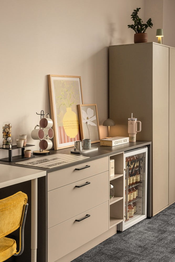 Вдъхновение: Кухня и трапезария, Работна стая