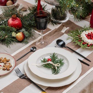 Коледни съдове за хранене