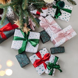 Коледни подаръци